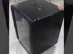 Servitore di rete versatile per varie configurazioni di rete