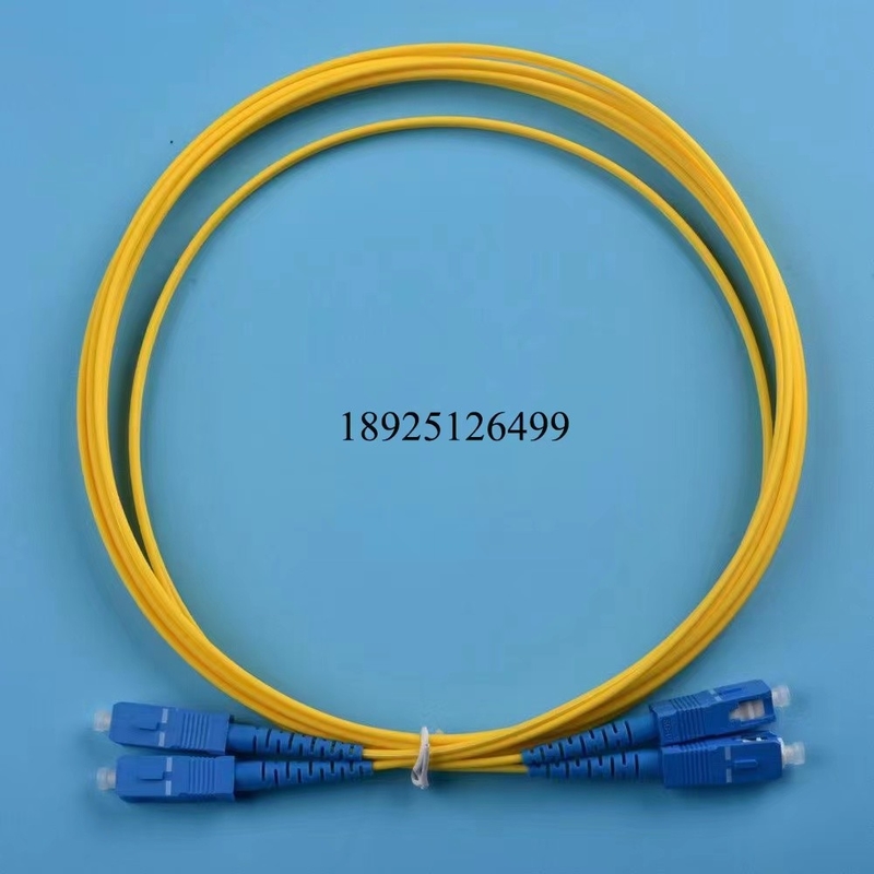 Tipi di interfaccia di alta qualità del cavo di toppa di Direct Fiber Optic del produttore SC/LC, gamma 1.5m-30m LSZH di lunghezza