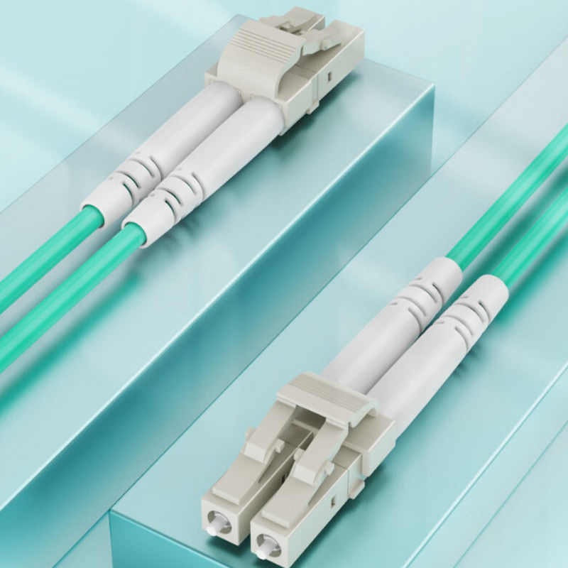PVC / LSZH / OFNP / OFNR / Plenum Fiber Optic Patch Cord per prestazioni ottimali