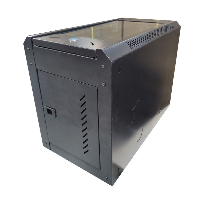 4 Rack di rete chiudibile con fori di ventilazione per un'efficiente conservazione